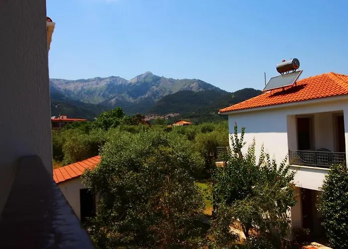 Serenity In The Largest Bay Of Thassos Vilă